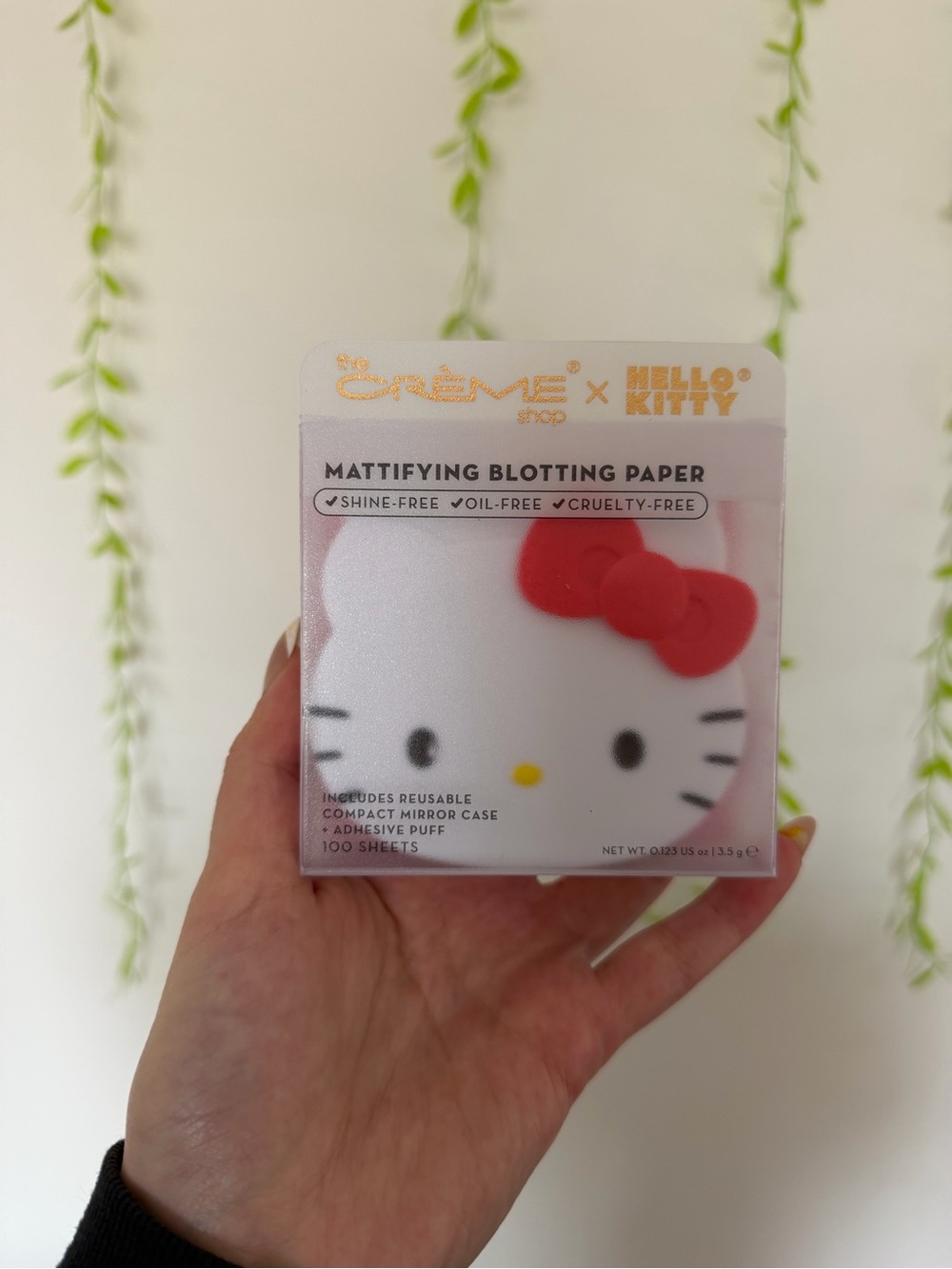 Hello Kitty Mattifying Blotting Paper Compact - White with Red Bow